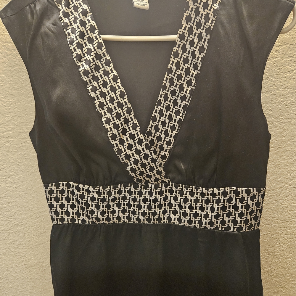 White House Black Market Black and White Blouse